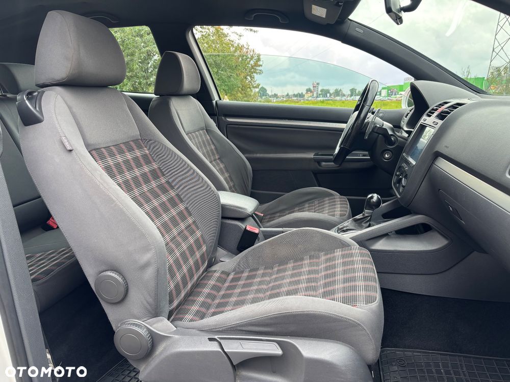 Volkswagen Golf 2.0 TSI GTI DSG - 7