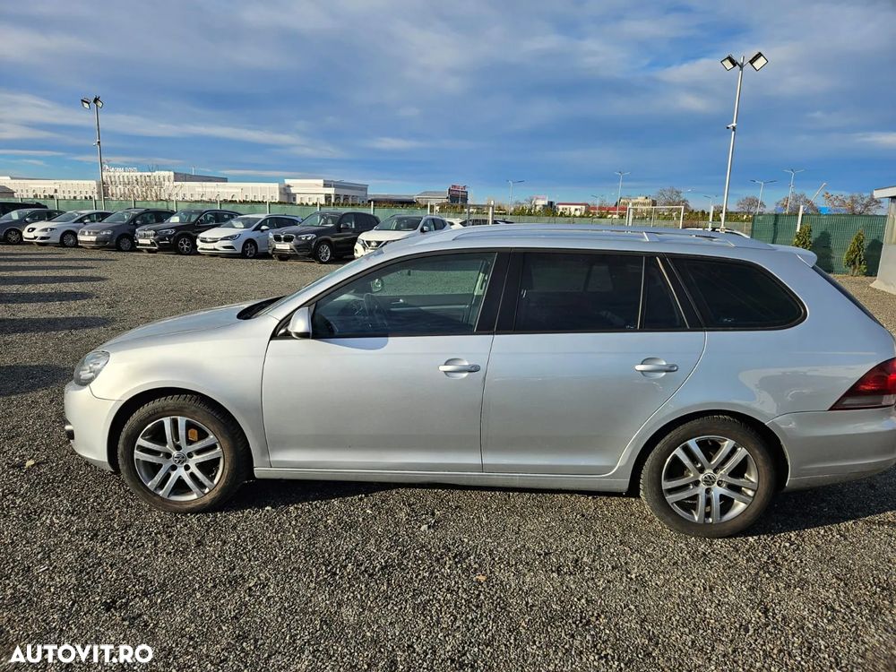 Volkswagen Golf 1.6 TDI DPF DSG Comfortline - 4