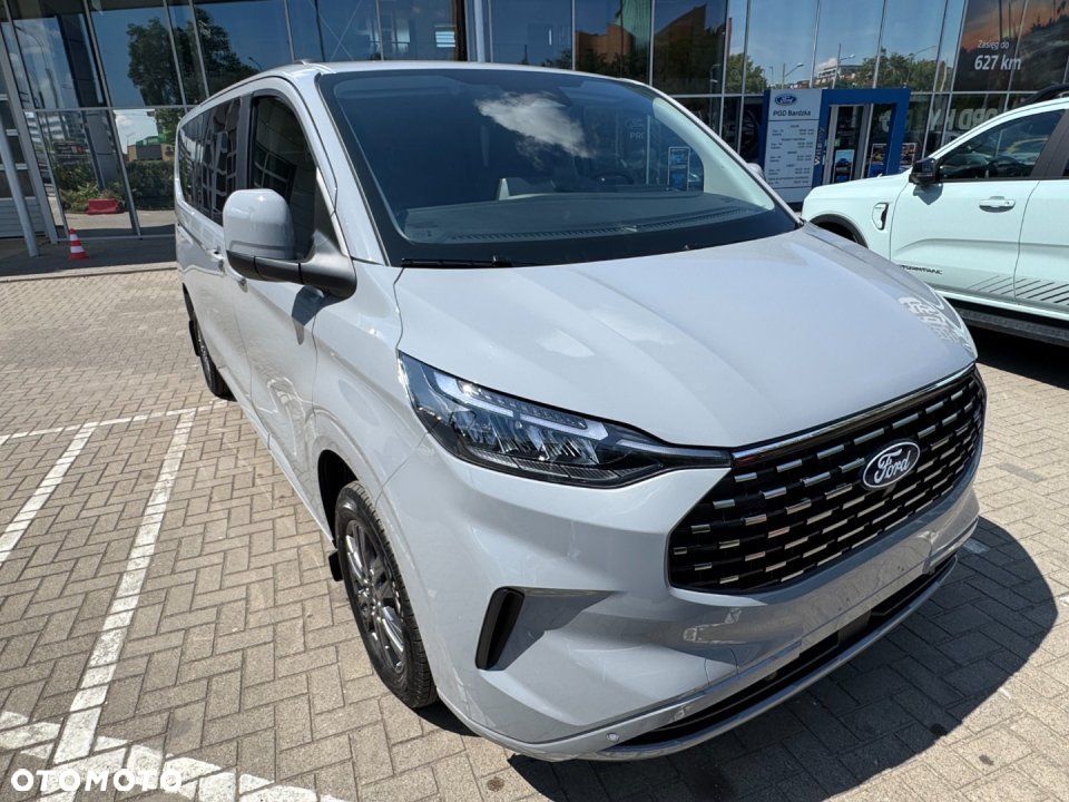 Ford Tourneo Custom - 7