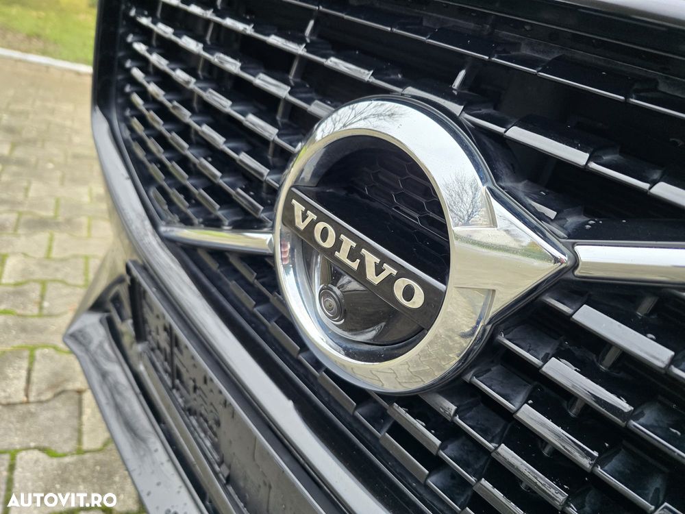 Volvo XC 60 Recharge T6 Twin Engine eAWD R-Design Expression - 9