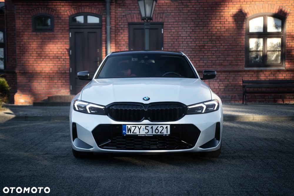 BMW Seria 3 330i xDrive M Sport - 3