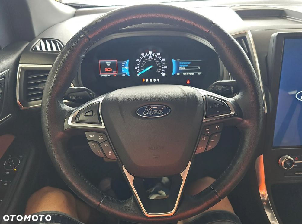 Ford Edge - 12