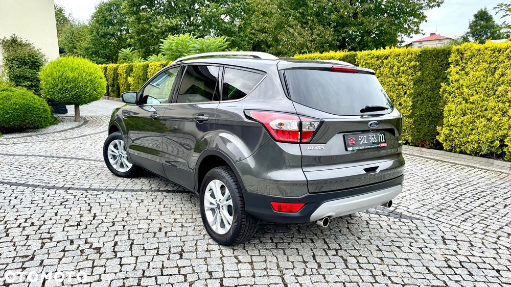 Ford Kuga - 12