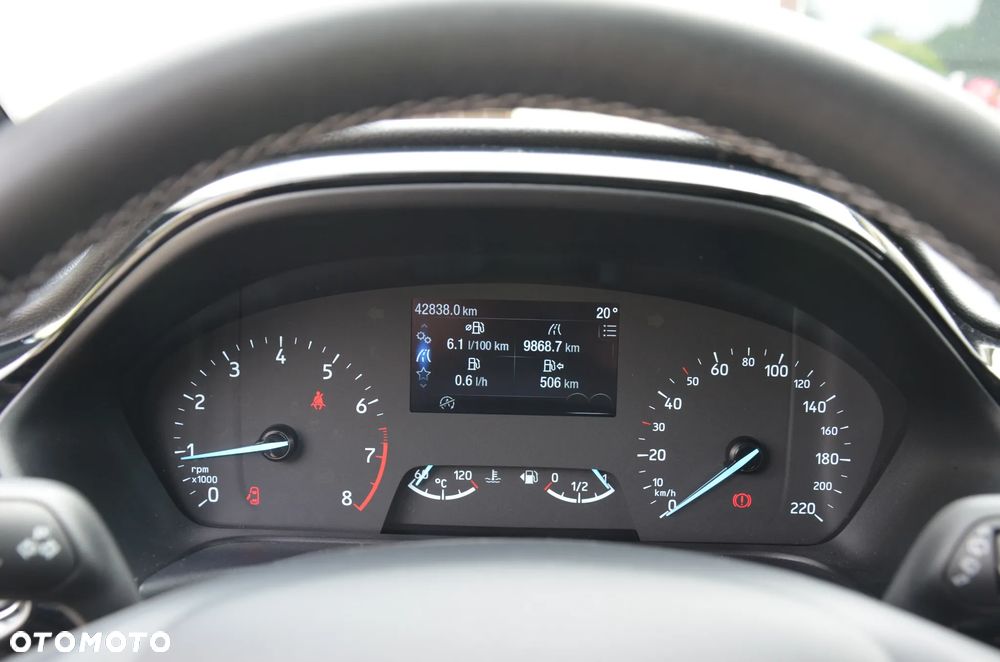 Ford Fiesta 1.1 S&S TITANIUM - 10