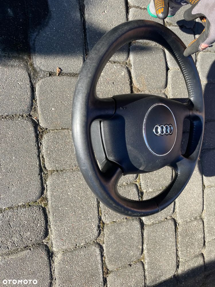 KIEROWNICA Z PODUSZKĄ skórzana bdb ładna AUDI A2 8Z A3 8L A6 C5 8Z0419091E - 4