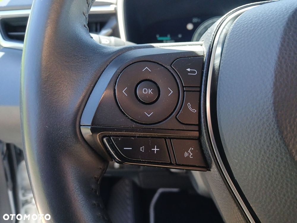 Toyota Corolla 1.8 Hybrid Comfort - 28
