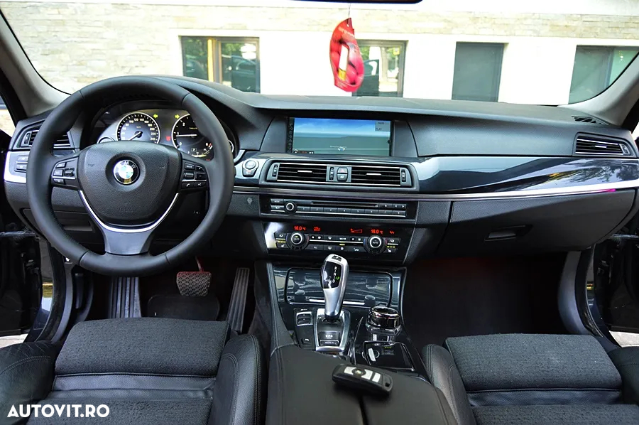 BMW Seria 5 520d Aut. - 4