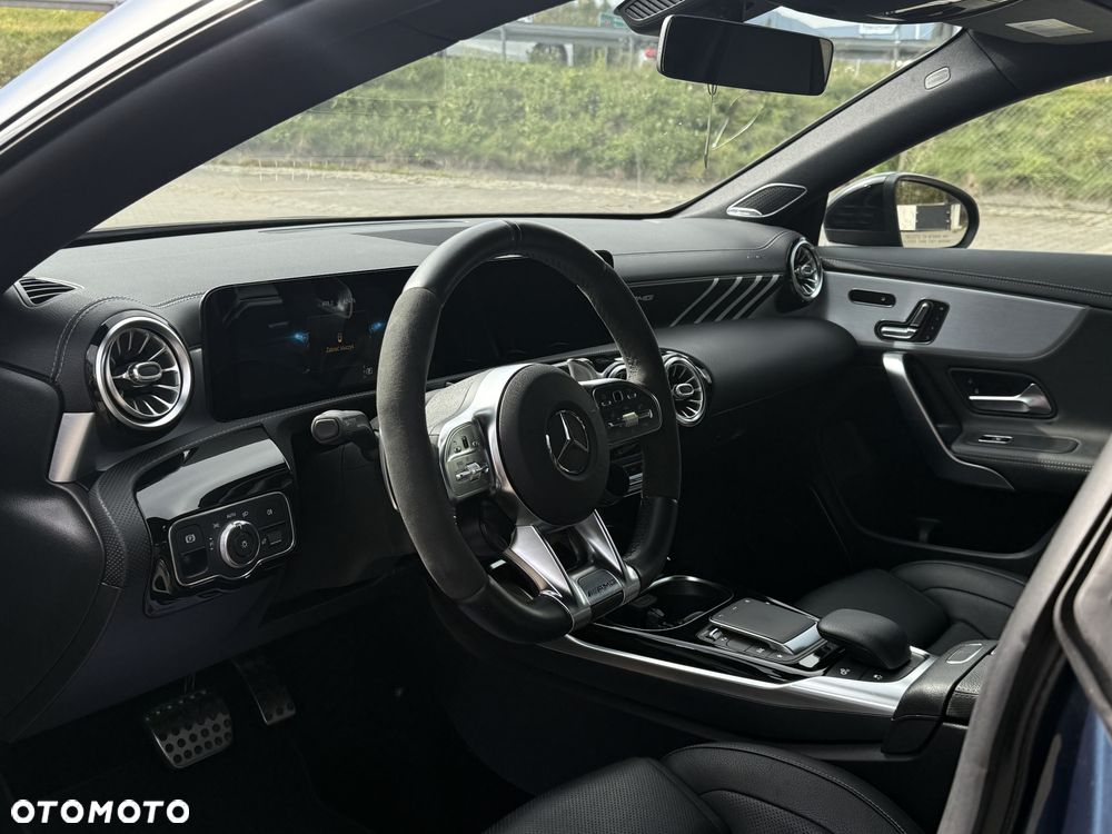 Mercedes-Benz CLA AMG 45 4-Matic 8G-DCT - 23