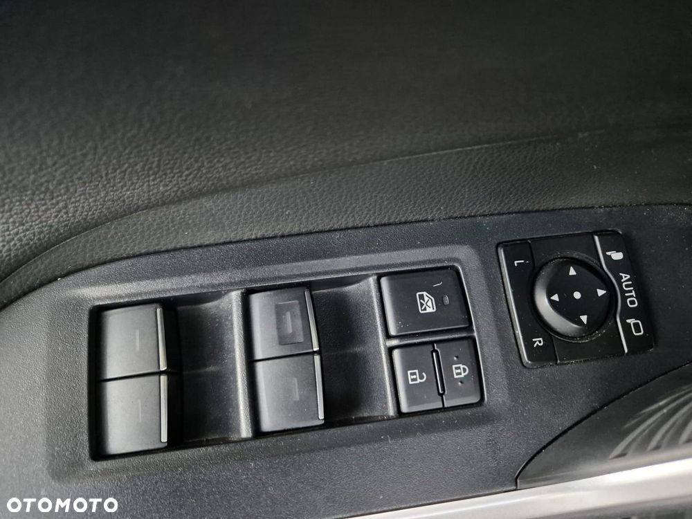 Toyota RAV4 2.0 Comfort 4x2 MS - 9