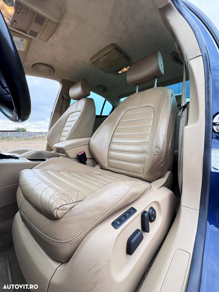 Volkswagen Passat - 16