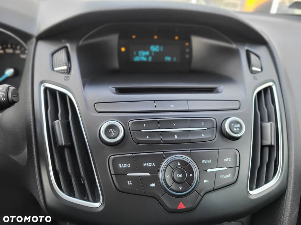 Ford Focus 1.6 Trend - 22