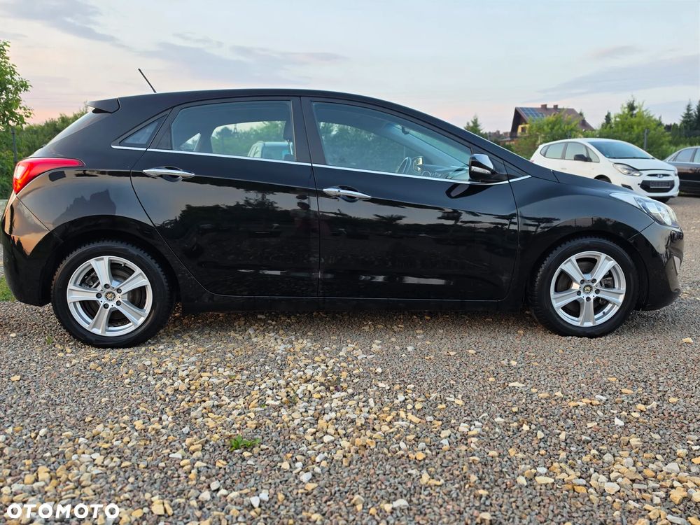Hyundai i30 1.6 CRDi Premium - 12