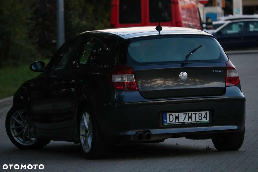 BMW Seria 1 120i - 34