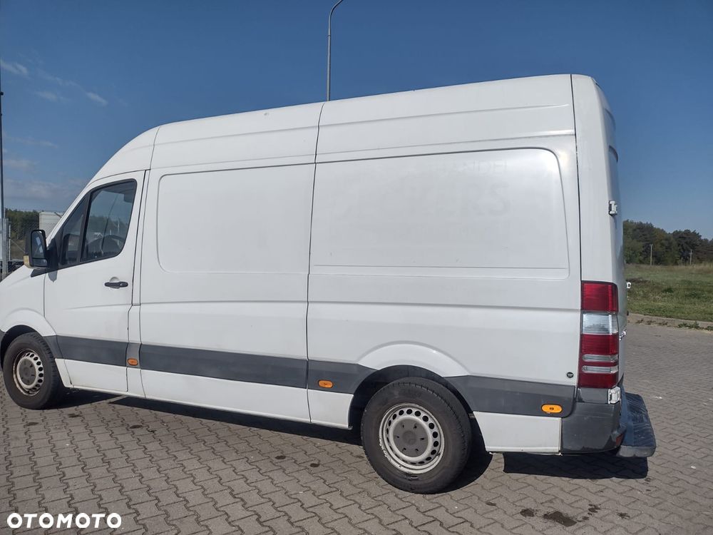 Mercedes-Benz Sprinter - 3