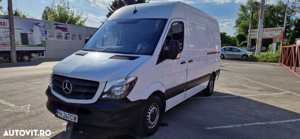Mercedes-Benz Sprinter - 1