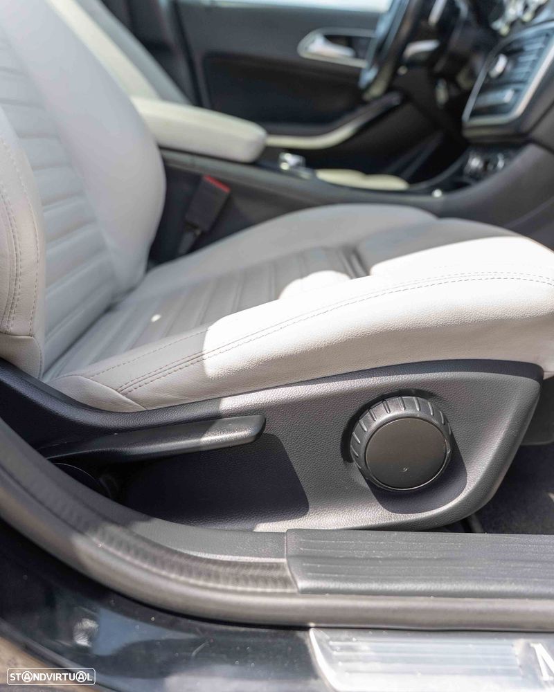Mercedes-Benz GLA 220 d - 49