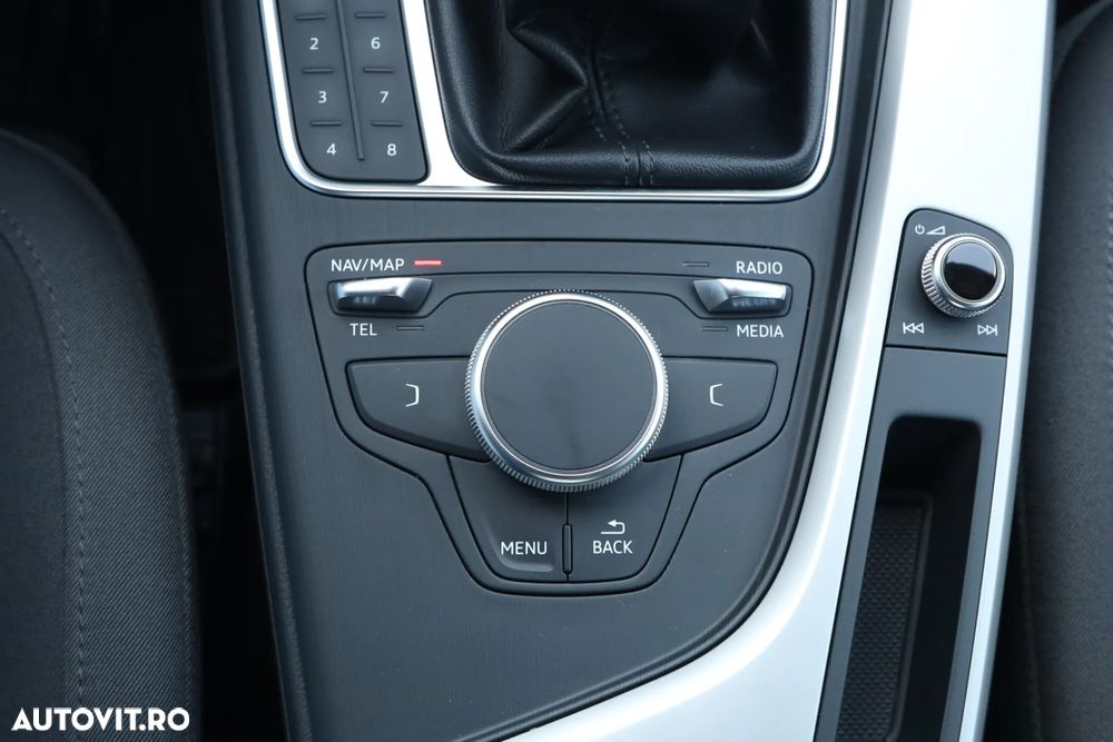 Audi A4 2.0 TDI DPF Ambiente - 23