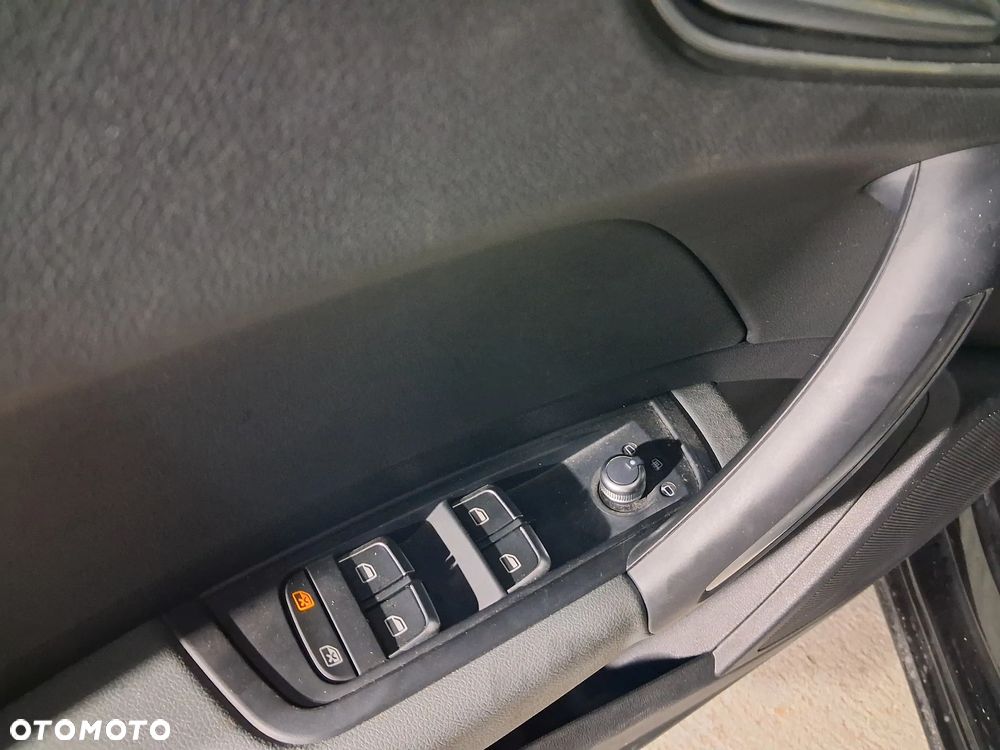 Audi A1 Sportback 1.4 TFSI Design S tronic - 3