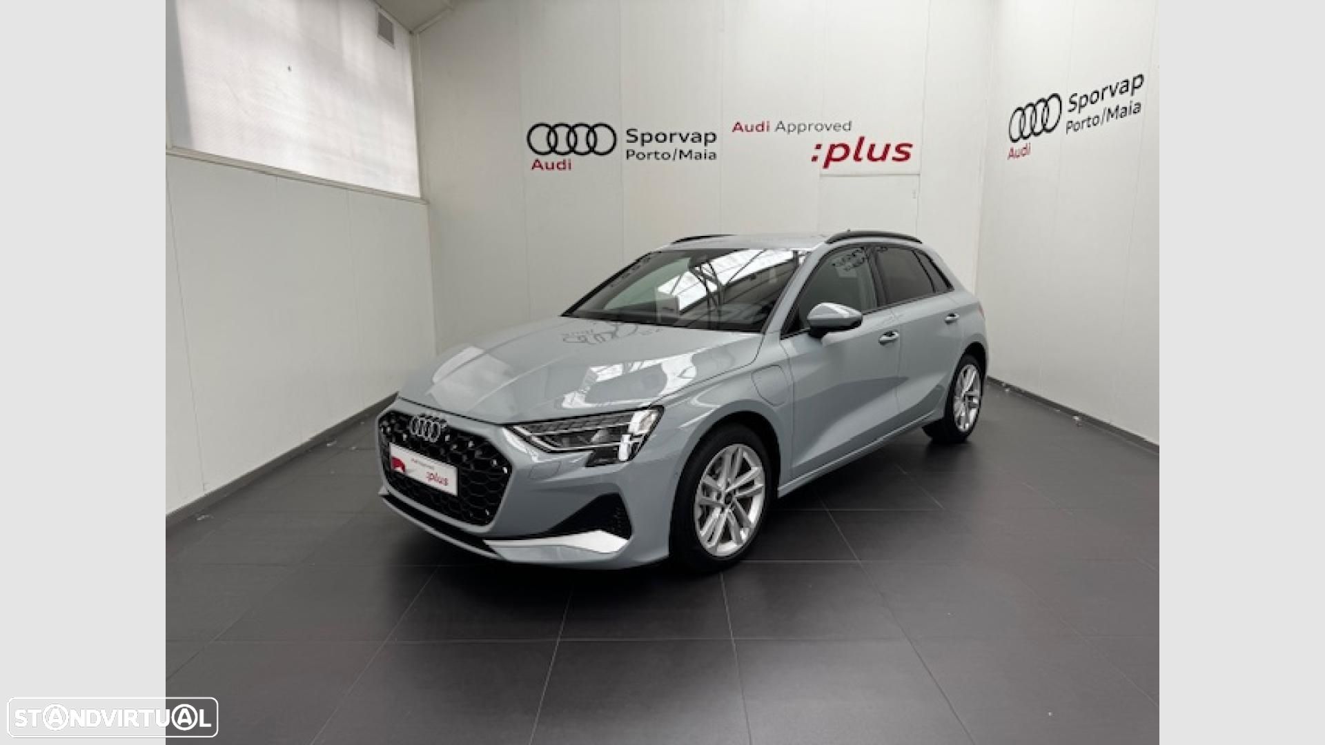 Audi A3 Sportback - 1