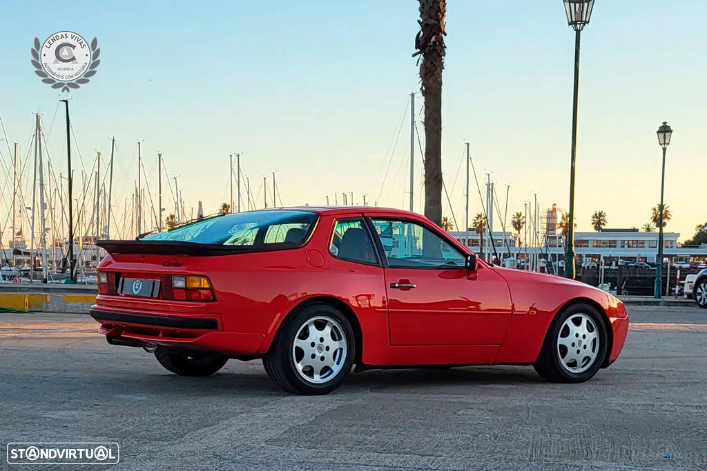 Porsche 944 Turbo S - 6