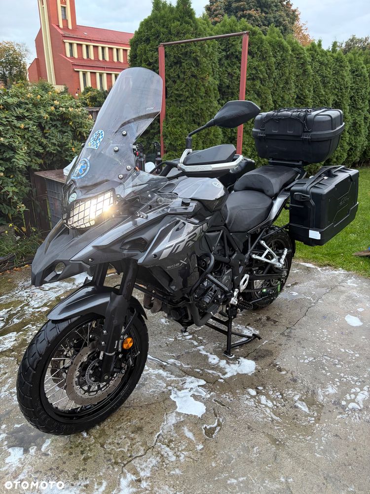 Benelli TRK 502X