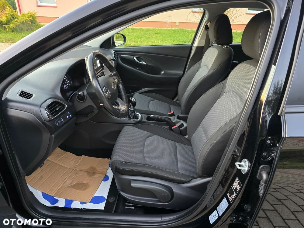 Hyundai i30 1.4 Passion - 18