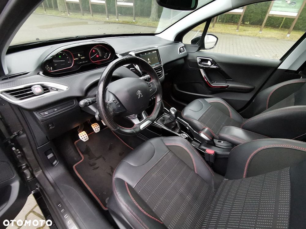 Peugeot 2008 1.5 BlueHDi GT Line S&S - 11