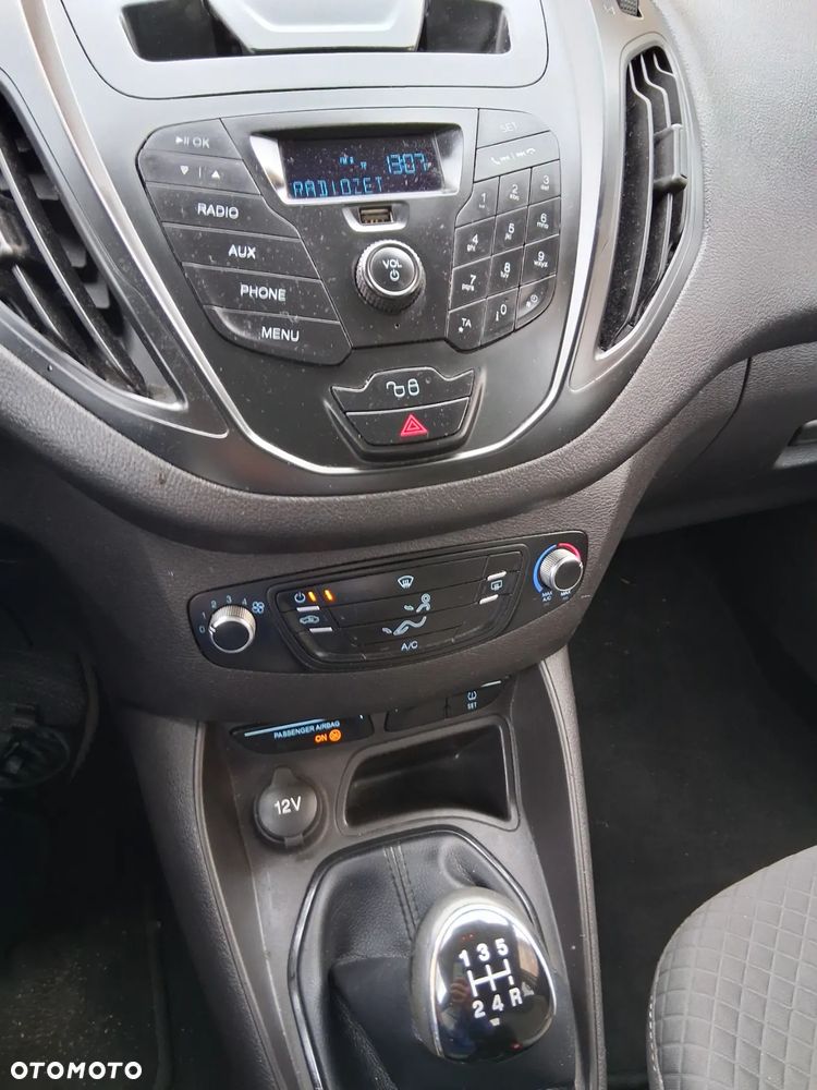 Ford Tourneo Courier 1.5 TDCi Trend - 18