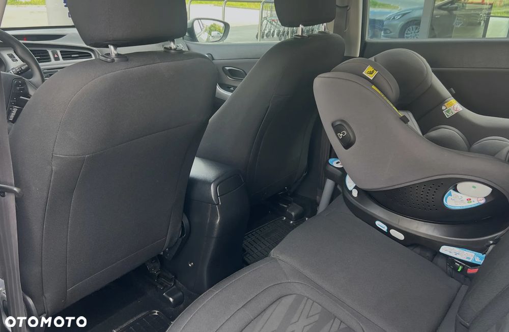 Kia Ceed 1.6 CRDi L - 12