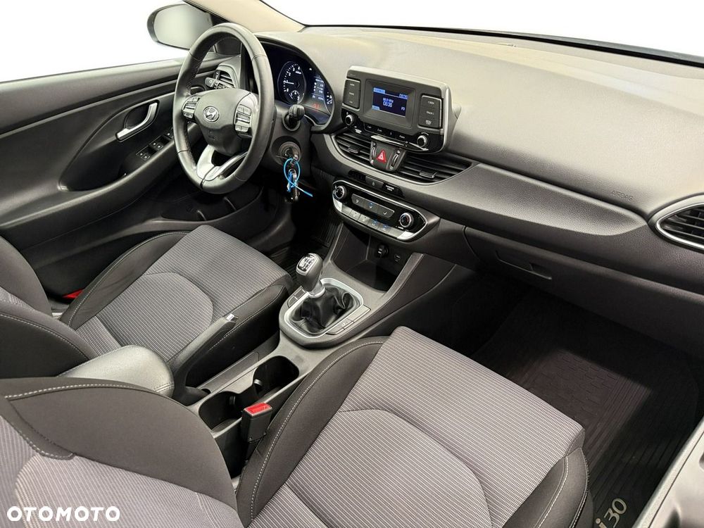 Hyundai i30 - 16