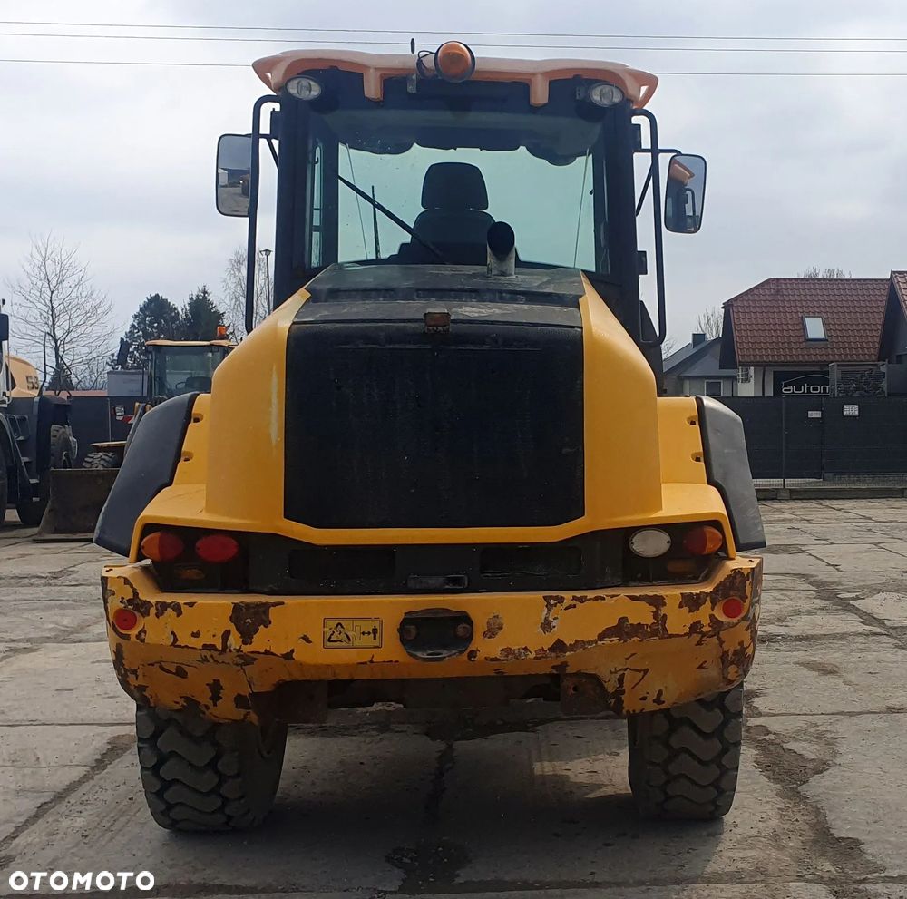 JCB 411 T4 - 4