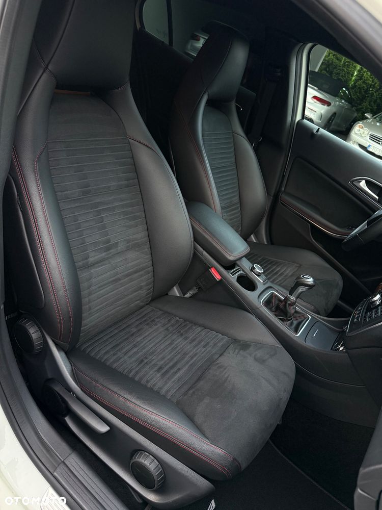 Mercedes-Benz GLA 200 AMG Line - 33