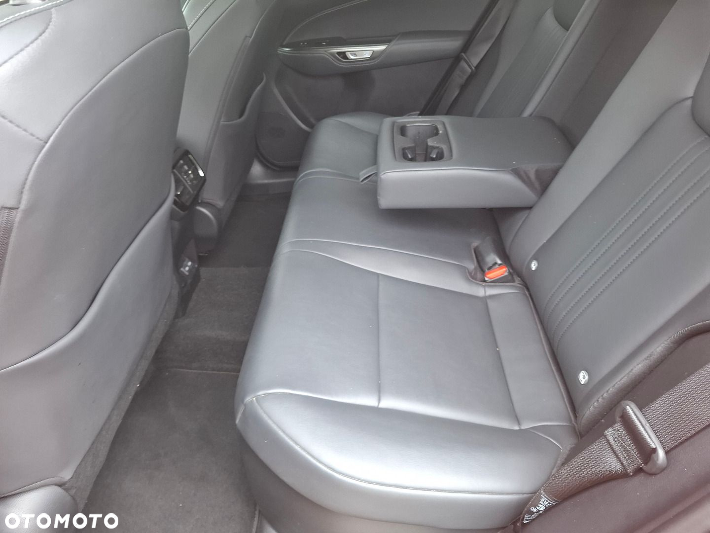 Lexus NX 350h Prestige AWD - 18