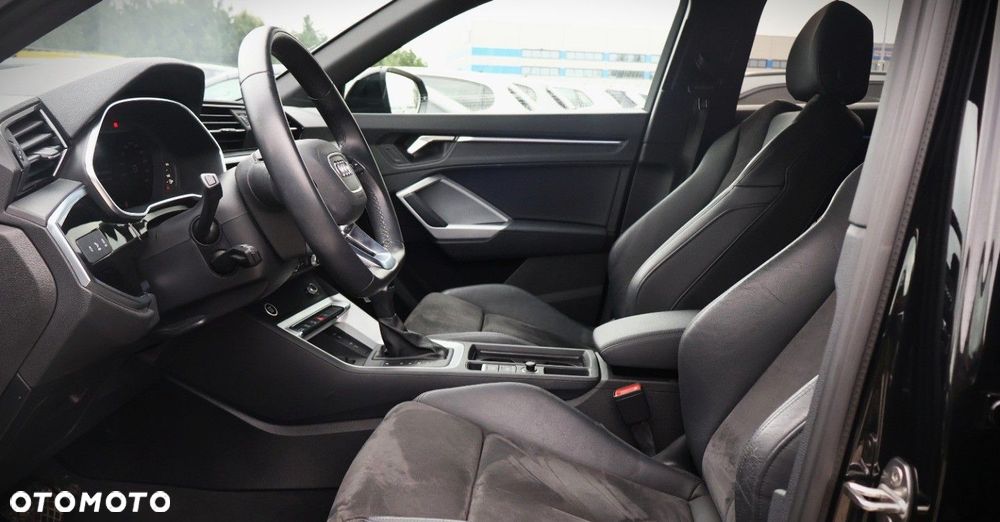 Audi Q3 Sportback - 11