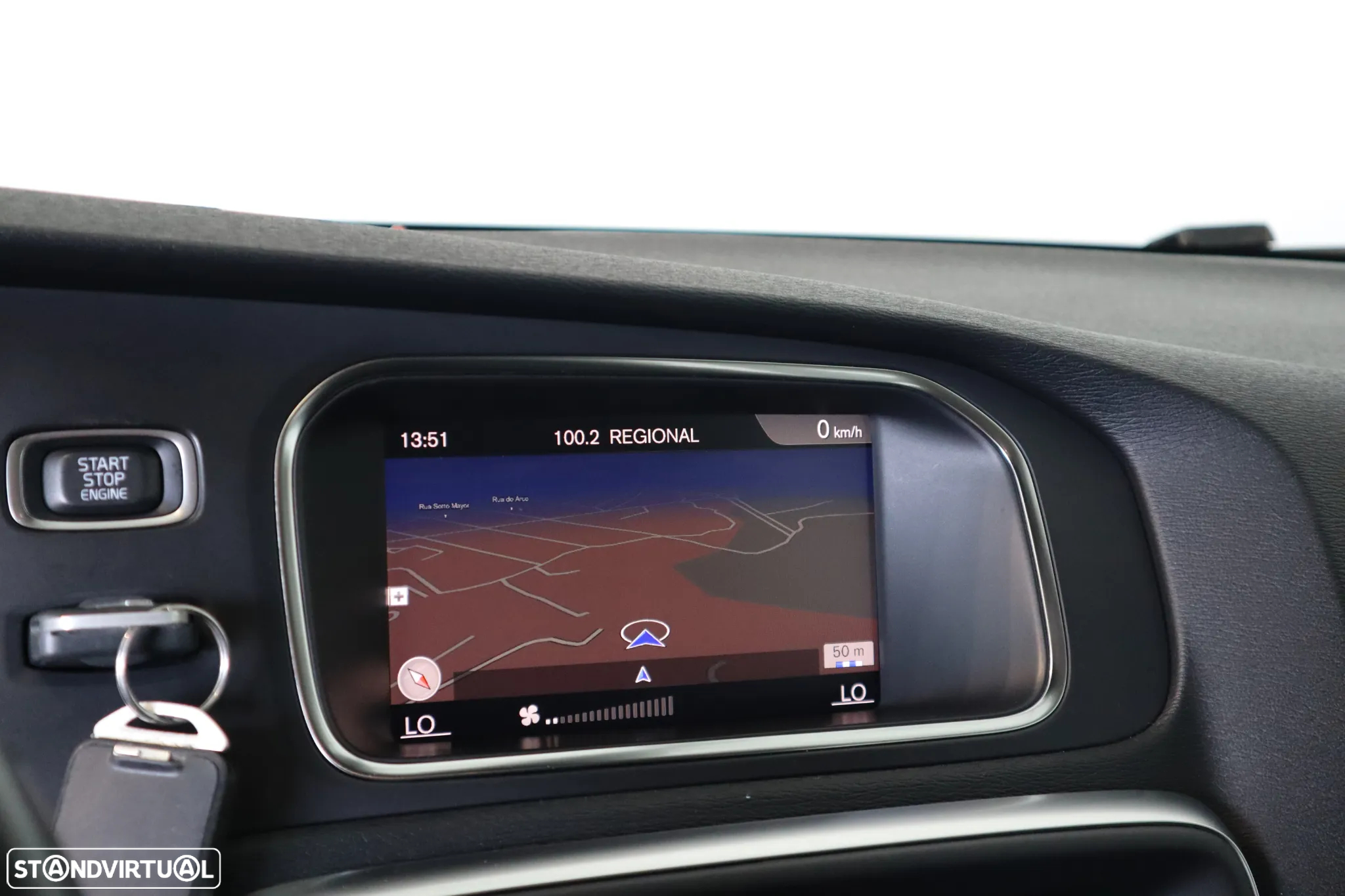 Volvo V40 2.0 D2 Inscription - 16