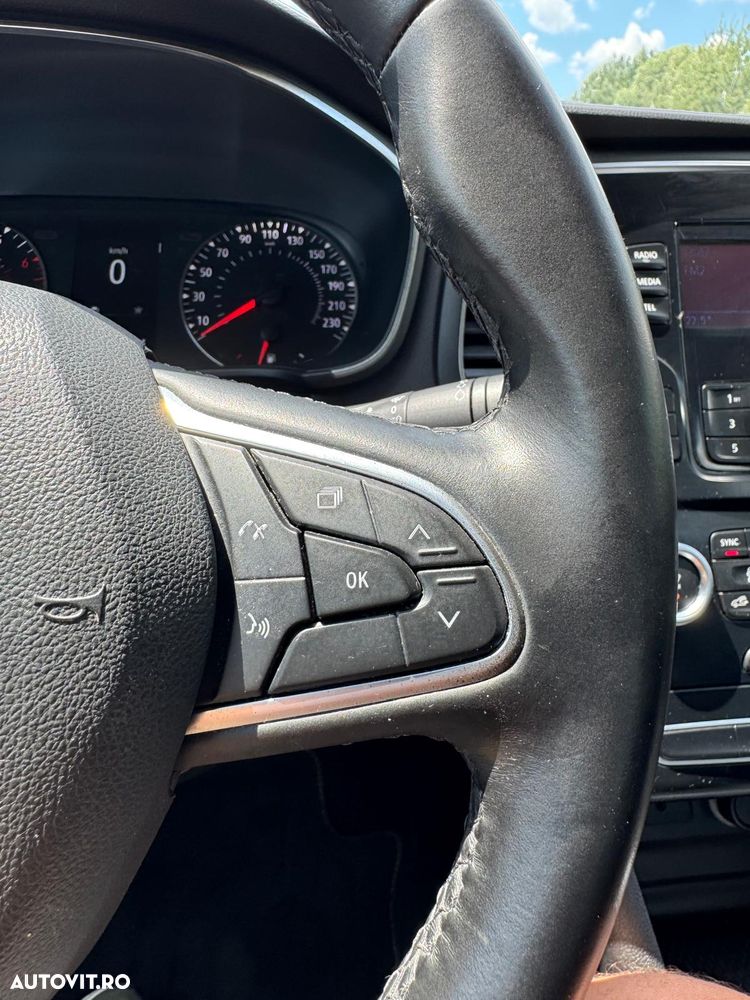 Renault Megane TCe 140 GPF Zen - 13
