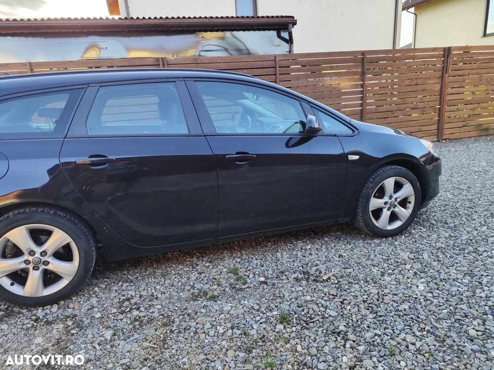 Opel Astra 1.3 CDTI DPF ecoFLEX Sports Tourer Design Edition - 5