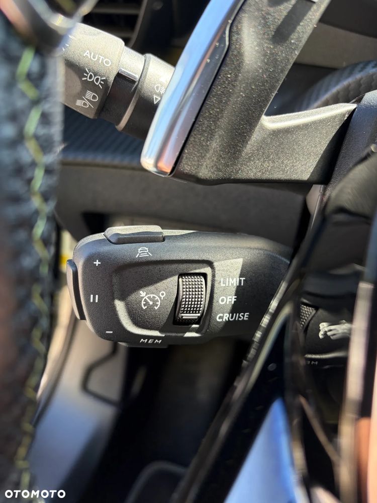 Peugeot 2008 1.2 PureTech GT S&S EAT8 - 18