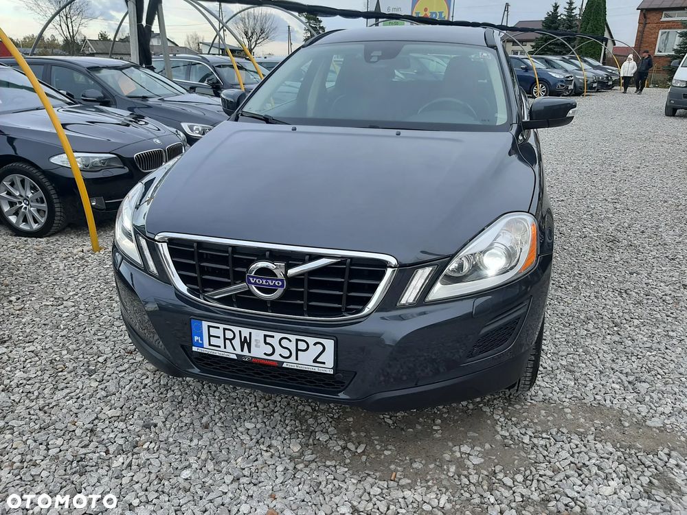 Volvo XC 60 D3 Geartronic Momentum - 8