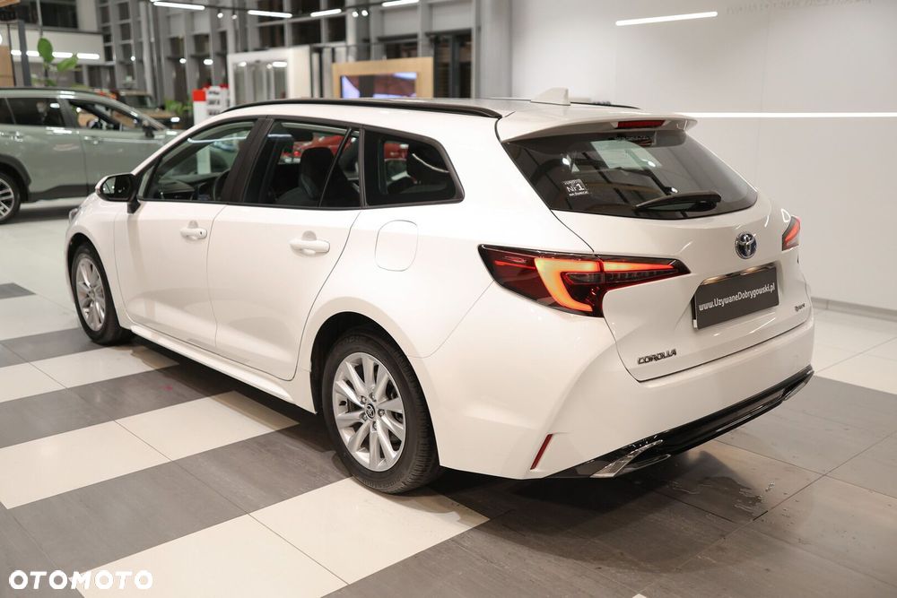 Toyota Corolla 1.8 Hybrid Comfort - 5