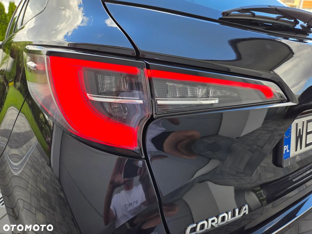 Toyota Corolla 1.8 Hybrid Comfort - 10