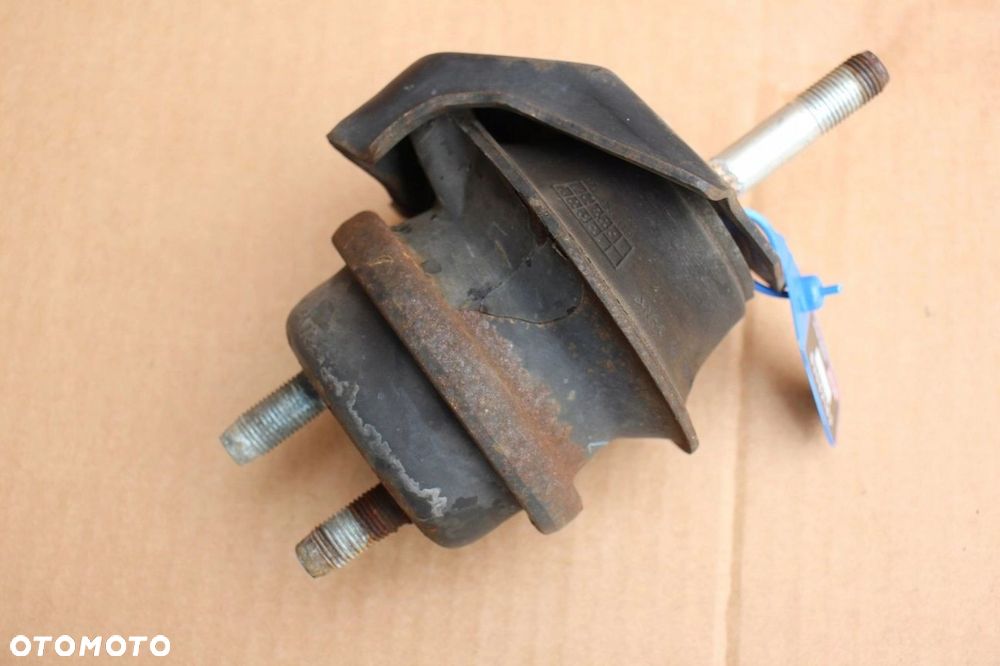Poduszka silnika LEXUS GS300 SC300 TOYOTA SUPRA 2JZ 12360-46160 - 1