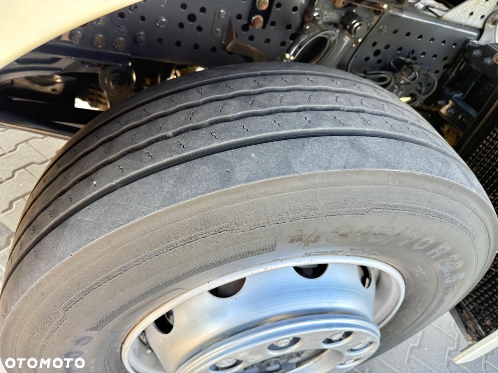 Mercedes-Benz Antos 2533 *Śmieciarka, ZOELLER MEDIUM XL 23, Euro 6, 158tyś Przebiegu* - 21