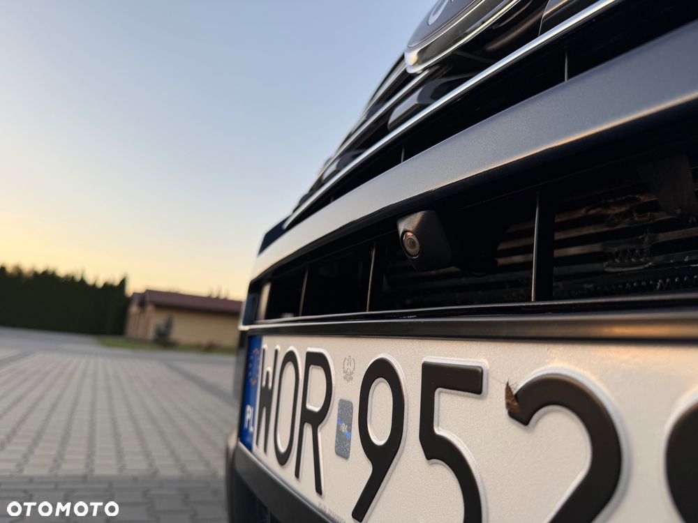 Ford Explorer - 14