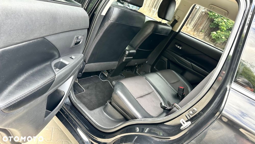 Mitsubishi Outlander 2.0 4WD - 11