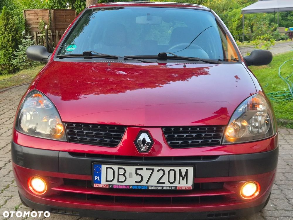 Renault Clio - 11