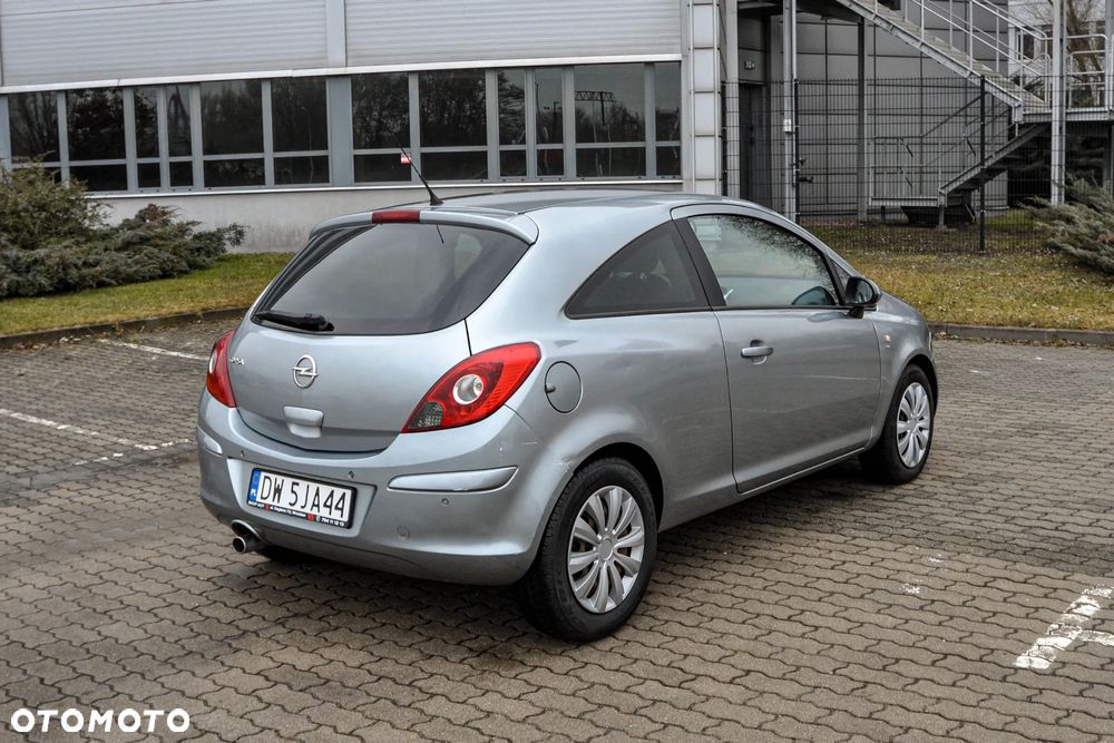 Opel Corsa - 4