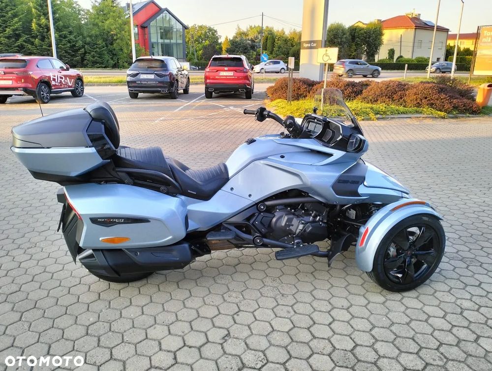Can-Am Spyder - 4