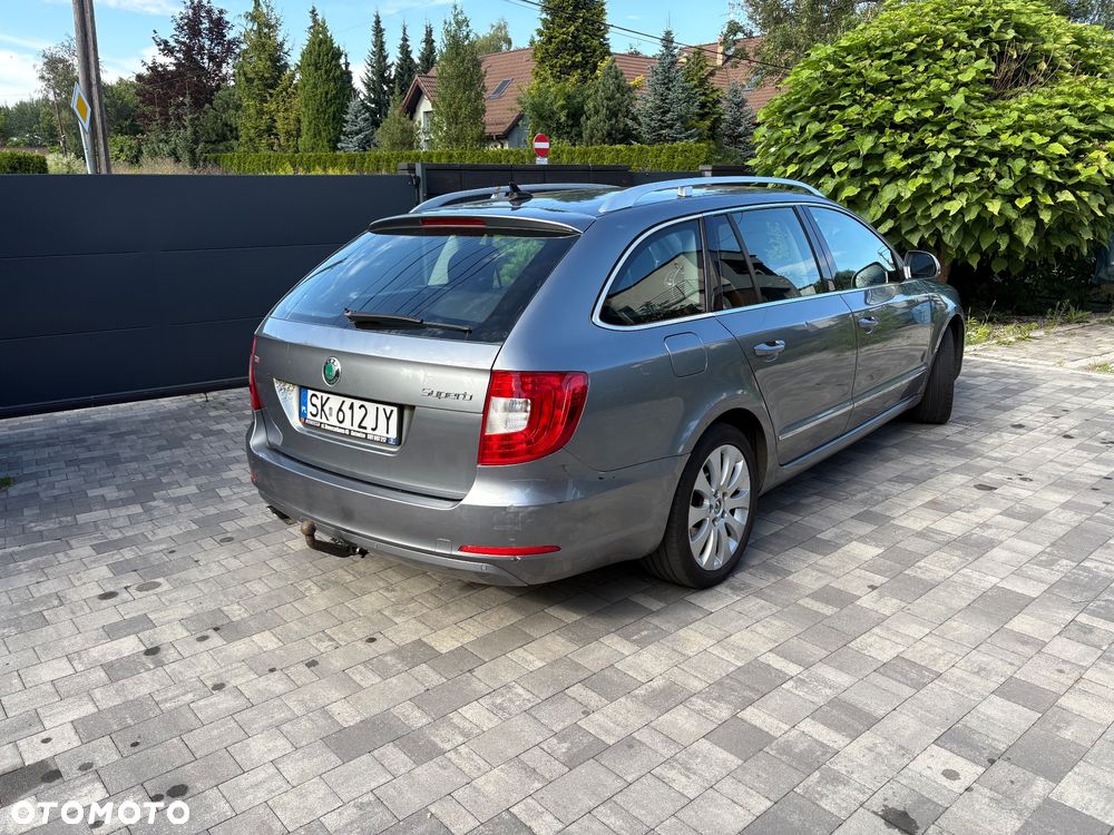Skoda Superb 2.0 TDI Elegance DSG - 4