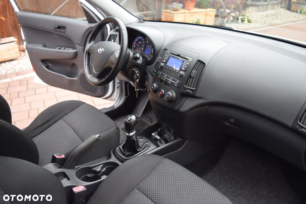 Hyundai i30 1.4 Classic + EU5 - 16